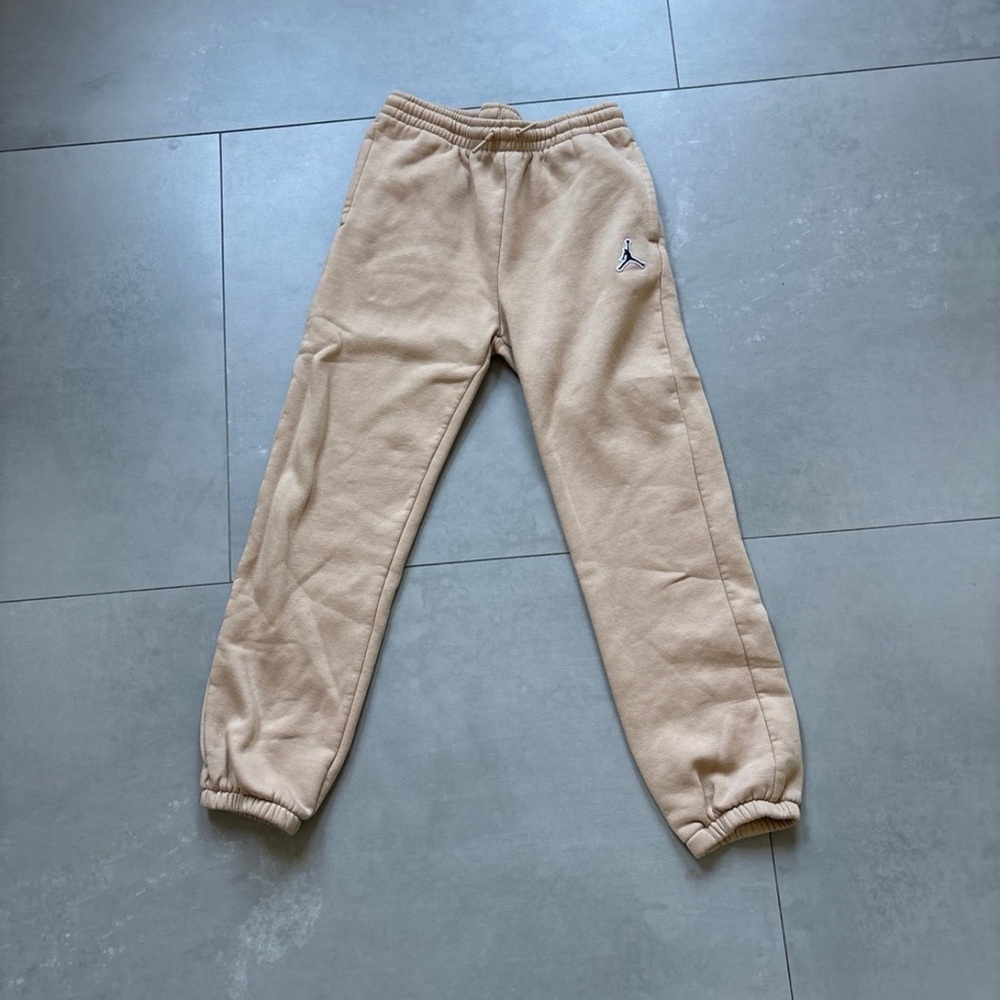 Air Jordan tan boys xl jogger